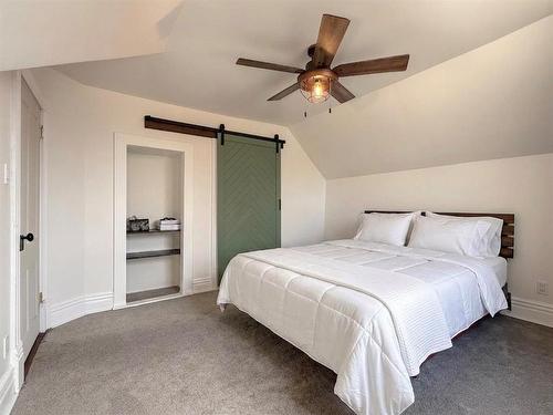537 3Rd Street, Brandon, MB - Indoor Photo Showing Bedroom