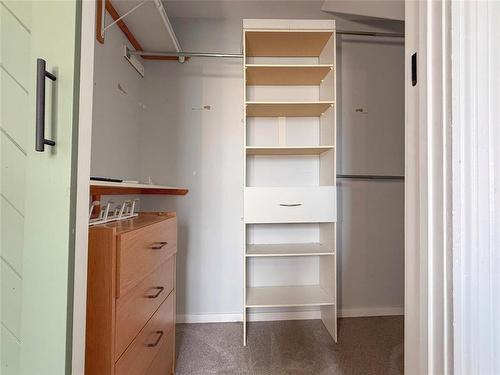537 3Rd Street, Brandon, MB - Indoor