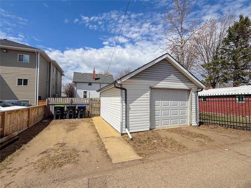 537 3Rd Street, Brandon, MB - Outdoor With Exterior