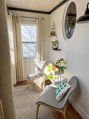 537 3Rd Street, Brandon, MB - Indoor Photo Showing Other Room