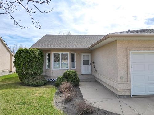 10 Falcon Place, Brandon, MB 