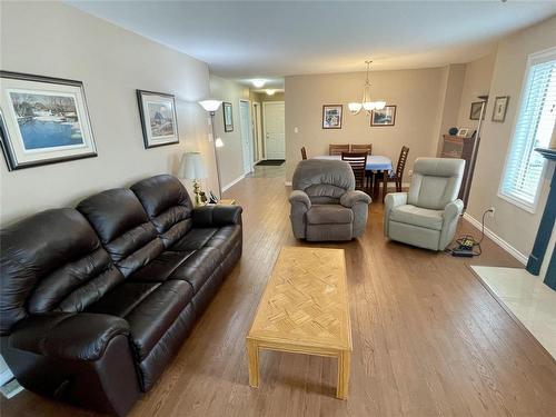 10 Falcon Place, Brandon, MB 