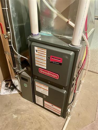 High efficient Furnace - 10 Falcon Place, Brandon, MB 