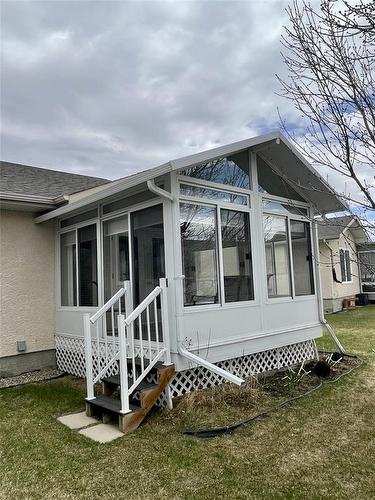 10 Falcon Place, Brandon, MB 