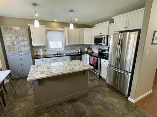 10 Falcon Place, Brandon, MB 