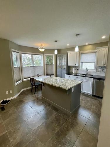 10 Falcon Place, Brandon, MB 