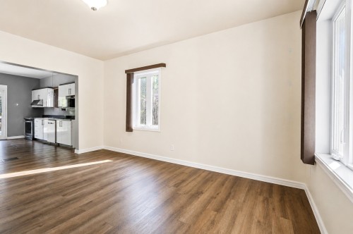 Salon - 49  - 51 Rue Charles, Lachute, QC - Indoor Photo Showing Other Room