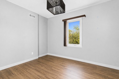Chambre à coucher - 49  - 51 Rue Charles, Lachute, QC - Indoor Photo Showing Other Room