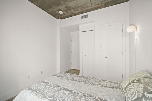 Chambre à coucher principale - 916-1150 Rue St-Denis, Montréal (Ville-Marie), QC - Indoor Photo Showing Bedroom