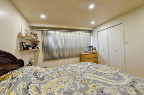 Chambre à coucher - 5589 Boul. Cavendish, Côte-Saint-Luc, QC - Indoor Photo Showing Bedroom