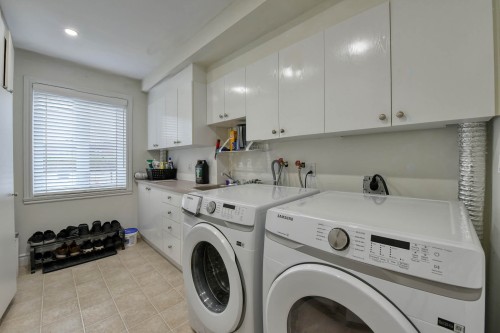 Salle de lavage - 5589 Boul. Cavendish, Côte-Saint-Luc, QC - Indoor Photo Showing Laundry Room