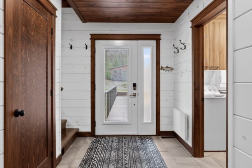 Hall d'entrée/Vestibule - 2080 Ch. Doucet, Trois-Rives, QC - Indoor Photo Showing Other Room