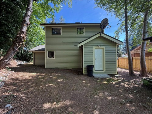 2714 Vallejo Rd, Campbell River, BC 