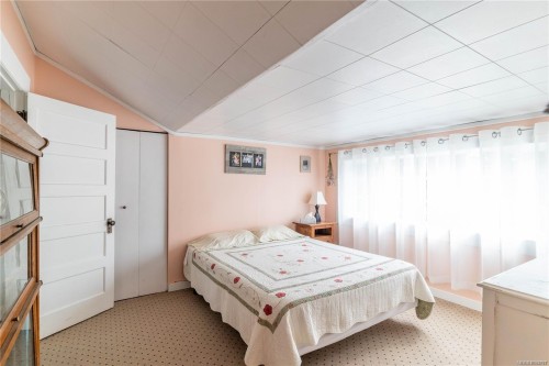 6742 Norcross Rd, Duncan, BC 