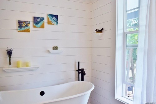 6742 Norcross Rd, Duncan, BC 