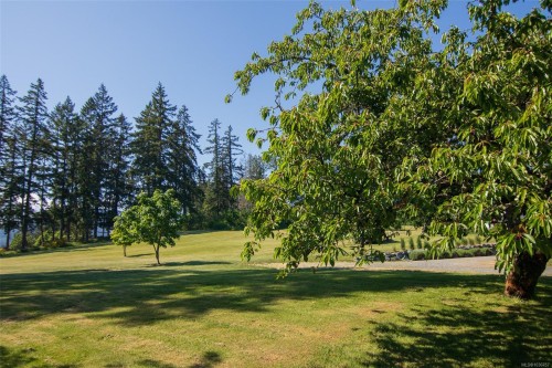 6742 Norcross Rd, Duncan, BC 