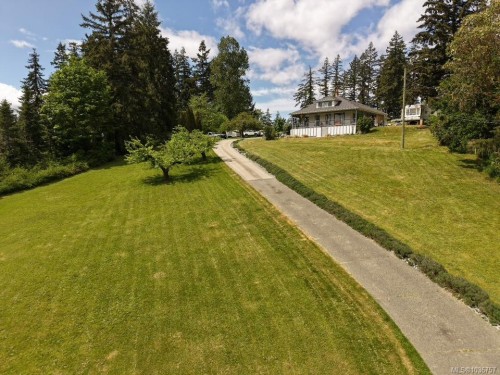 6742 Norcross Rd, Duncan, BC 