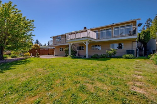 4301 Eva Rd, Bowser, BC 