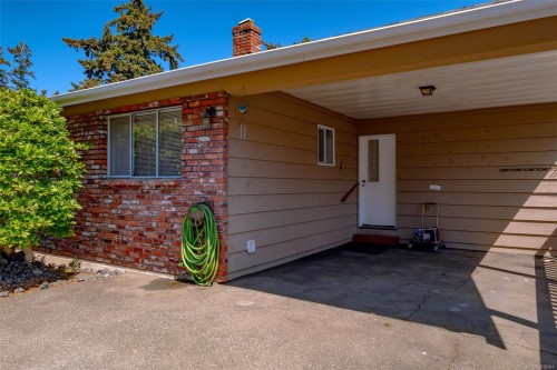 4301 Eva Rd, Bowser, BC 