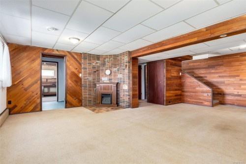 4301 Eva Rd, Bowser, BC 