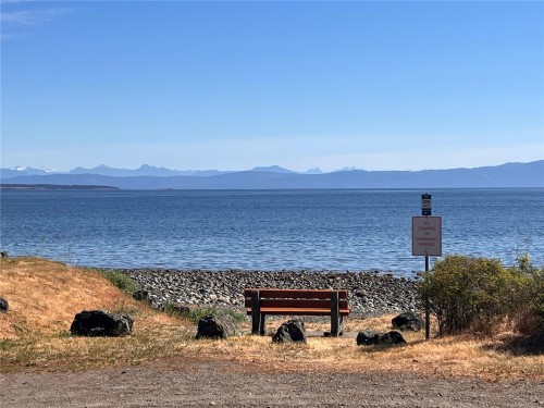 4301 Eva Rd, Bowser, BC 