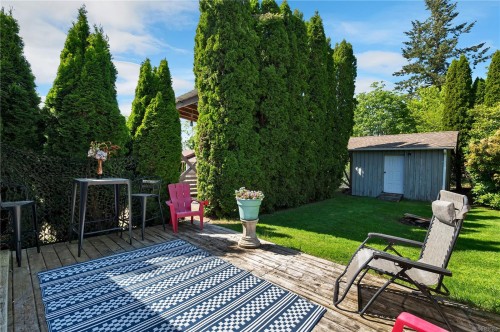 1930 Gillian Pl, Campbell River, BC 