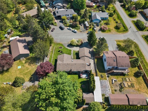 1930 Gillian Pl, Campbell River, BC 