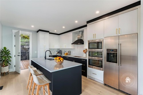 3865 Gulfview Dr, Nanaimo, BC 