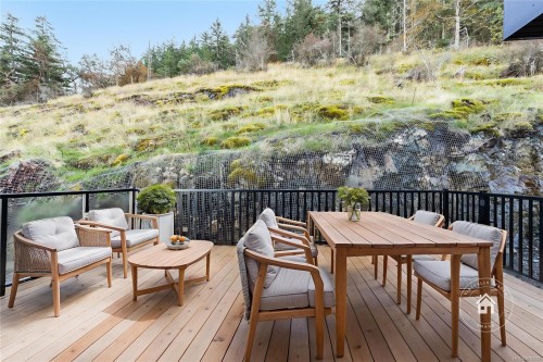 3865 Gulfview Dr, Nanaimo, BC 