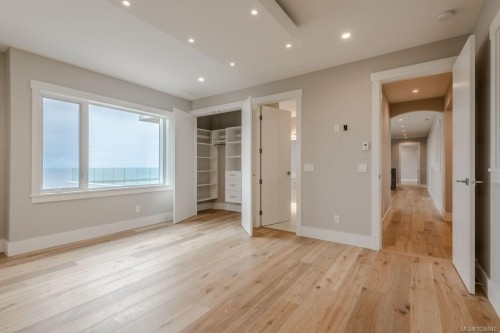 3887 Gulfview Dr, Nanaimo, BC 