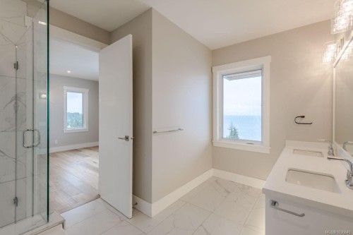 3887 Gulfview Dr, Nanaimo, BC 