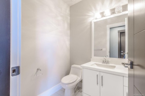 3887 Gulfview Dr, Nanaimo, BC 