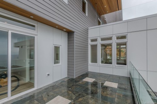 3887 Gulfview Dr, Nanaimo, BC 