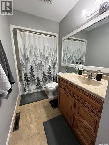 1001 Carlton Drive, Esterhazy, SK - Indoor Photo Showing Bathroom