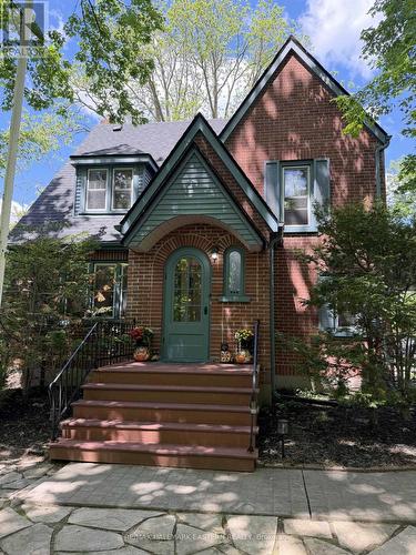301 ENGLEBURN AVENUE  Peterborough (Ashburnham Ward 4), ON K9H 1S8