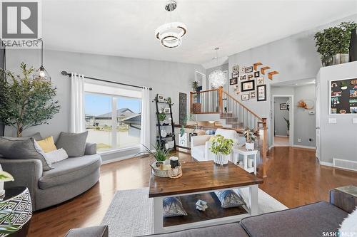 139 Allwood Crescent, Saskatoon, SK - Indoor Photo Showing Living Room