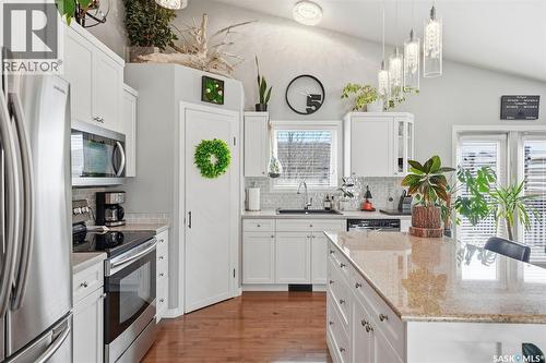 139 Allwood Crescent, Saskatoon, SK - Indoor Photo Showing Kitchen