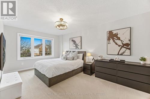 882 Mcduffe Crescent, Milton, ON - Indoor Photo Showing Bedroom