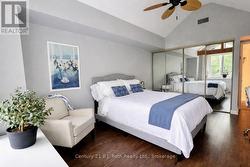 Main floor bedroom - 