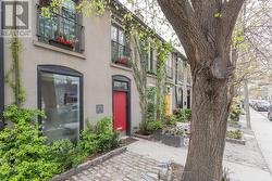 73 BERKELEY STREET Toronto, ON M5A 2W5