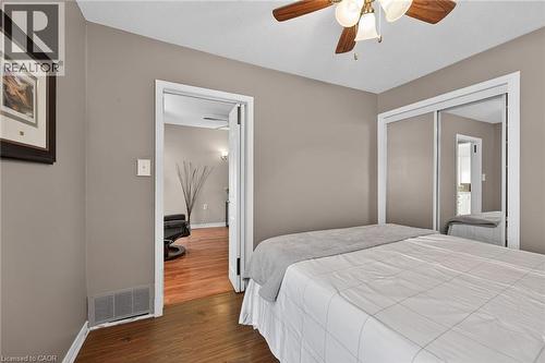 190 Campbell Avenue, Hamilton, ON - Indoor Photo Showing Bedroom