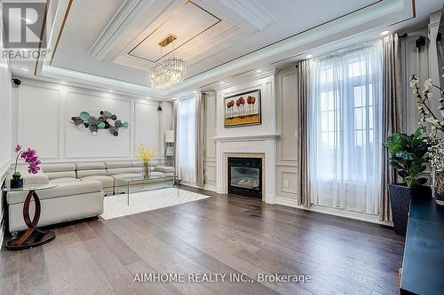 901 Eagle Ridge Drive, Oshawa, ON - Indoor Photo Showing Living Room With Fireplace