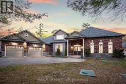 4 DIAMOND VALLEY DRIVE  Oro-Medonte, ON L0L 2E0