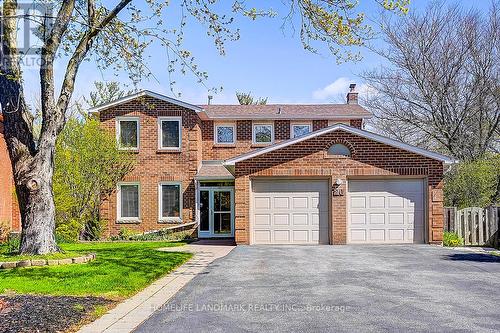 20 LIPPINCOTT COURT  Richmond Hill, ON L4C 7M4