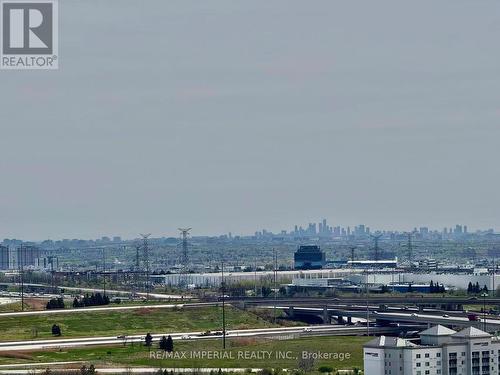 1901 - 8 Interchange Way, Vaughan, ON - Outdoor With View
