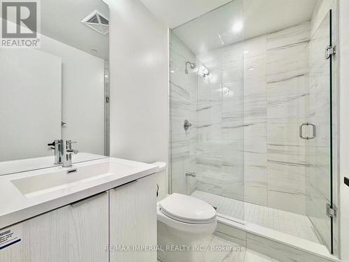 1901 - 8 Interchange Way, Vaughan, ON - Indoor Photo Showing Bathroom
