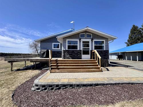 1251 Barnhart Road, Emo, ON - Outdoor