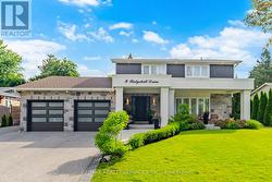 8 RIDGEHILL DRIVE Brampton, ON L6Y 2C4