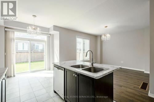 152 Munro Circle, Brantford, ON - Indoor Photo Showing Kitchen With Double Sink