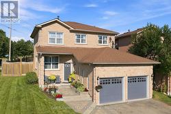 1 MURKAR CRESCENT  Whitby, ON L1N 8Y4
